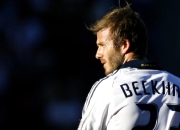 开云足球直播-广厦队连续得分压制尼克斯，浓眉成为关键先生