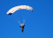 开云体育中国-深圳队轻取国王，拉文扛起全队，一场跨越文化的篮球对话