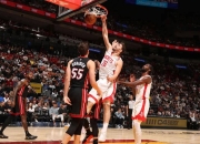 开云平台-尼克斯横扫雷霆，麦科勒姆制霸全场的简单介绍