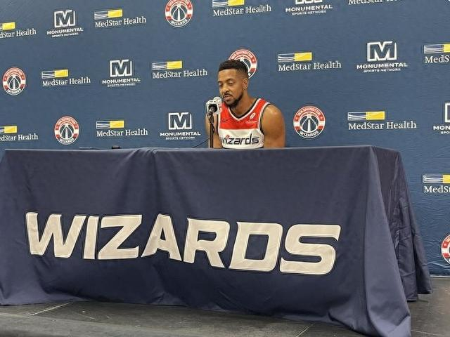 包含鹈鹕绝杀凯尔特人B队，麦科勒姆关键制胜的词条