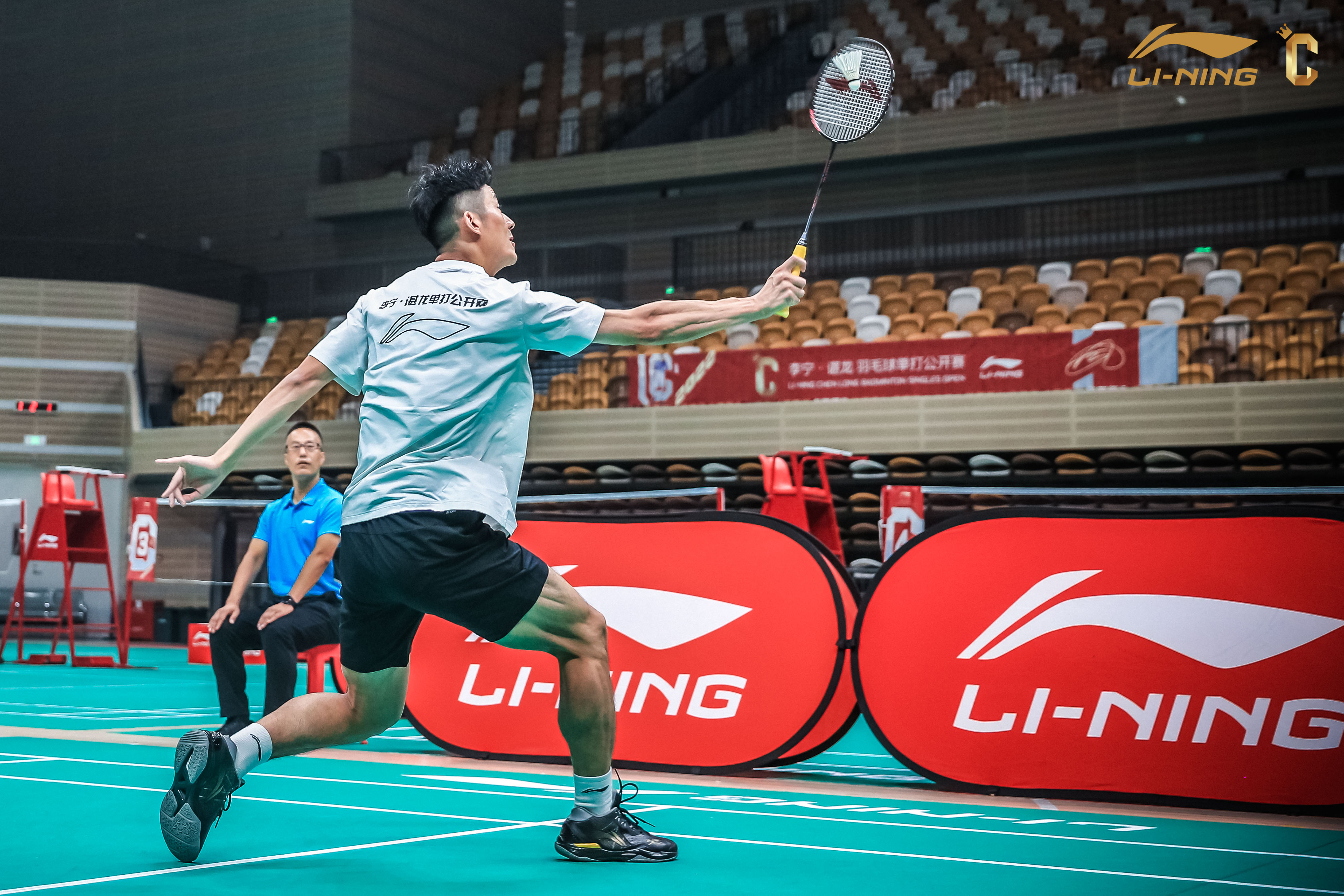 法国羽毛球队完胜英格兰羽毛球队,谌龙送出助攻的简单介绍 法国羽毛球队完胜英格兰羽毛球队,谌龙送出助攻的简单介绍