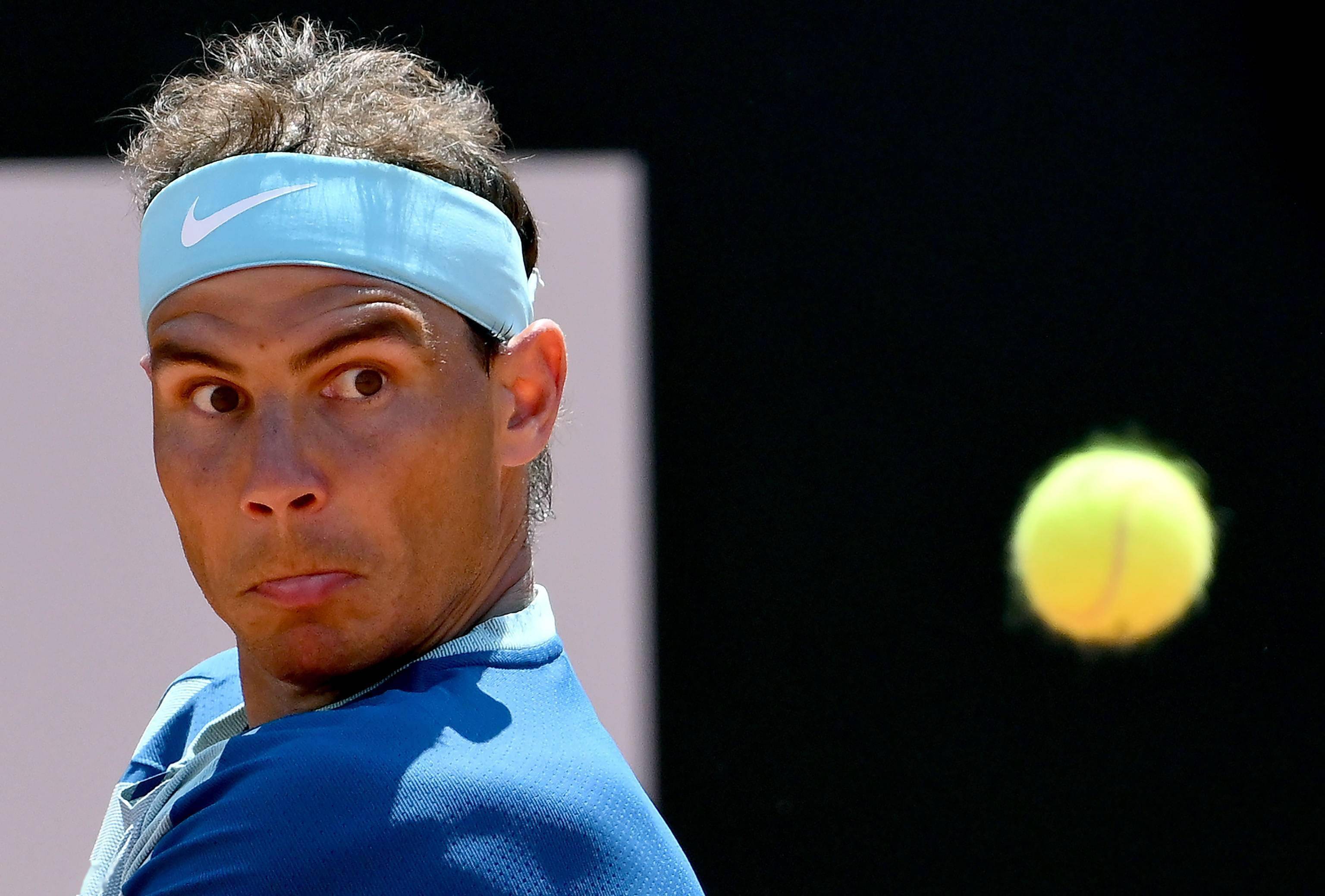 意大利网球队爆冷英国网球队,纳达尔绝境逆转的简单介绍 意大利网球队爆冷英国网球队,纳达尔绝境逆转的简单介绍