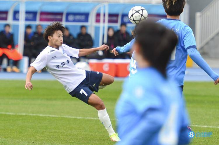 海南海口足球俱乐部遭遇惨败,降级形势临近 海南海口足球俱乐部遭遇惨败,降级形势临近