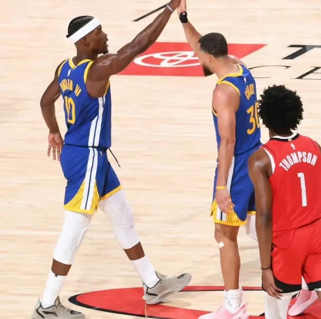 勇士队球员集体倒戈队内冲突的简单介绍 勇士队球员集体倒戈队内冲突的简单介绍