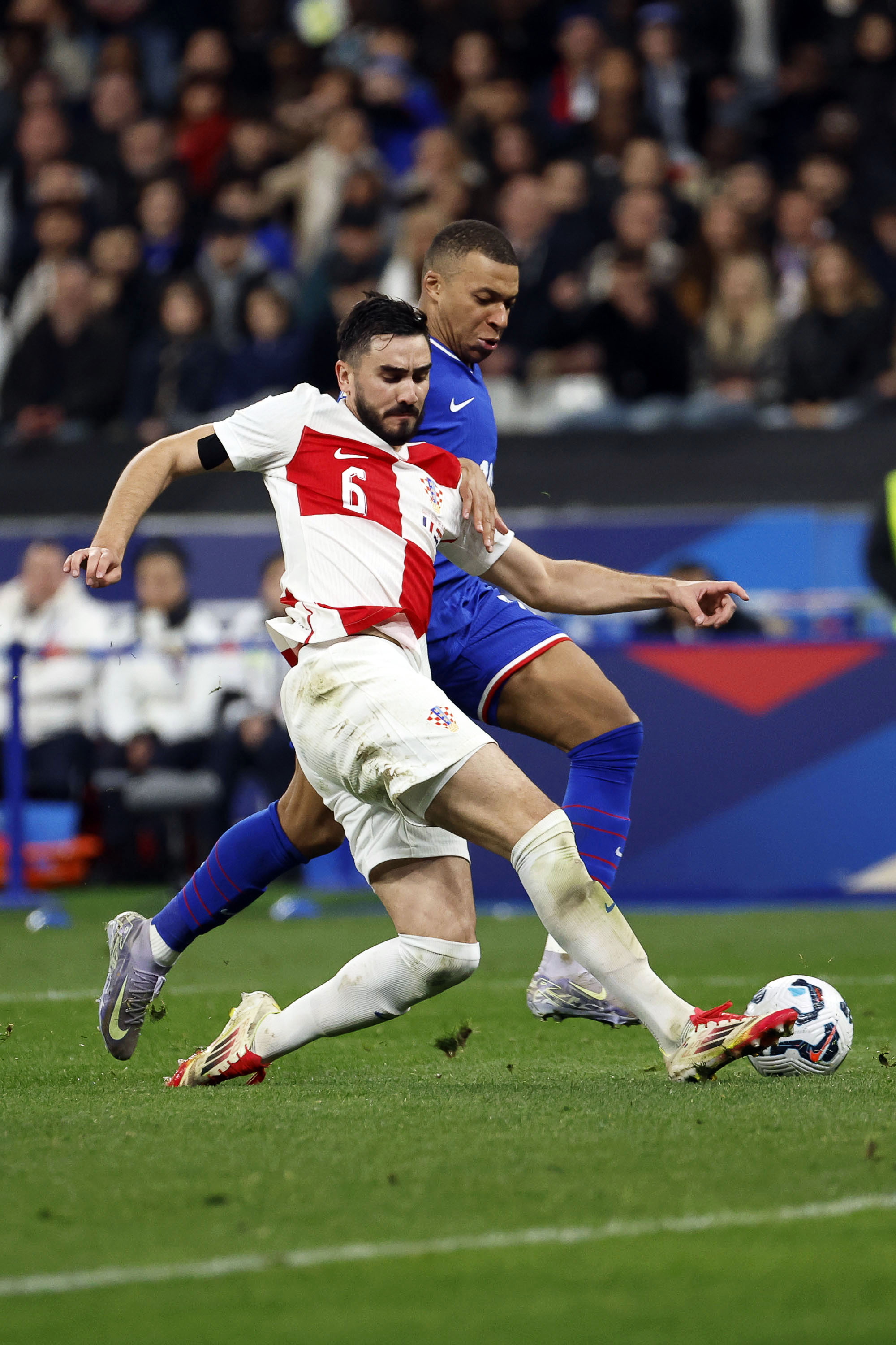 法国队在欧国联赛中表现出色的简单介绍 法国队在欧国联赛中表现出色的简单介绍