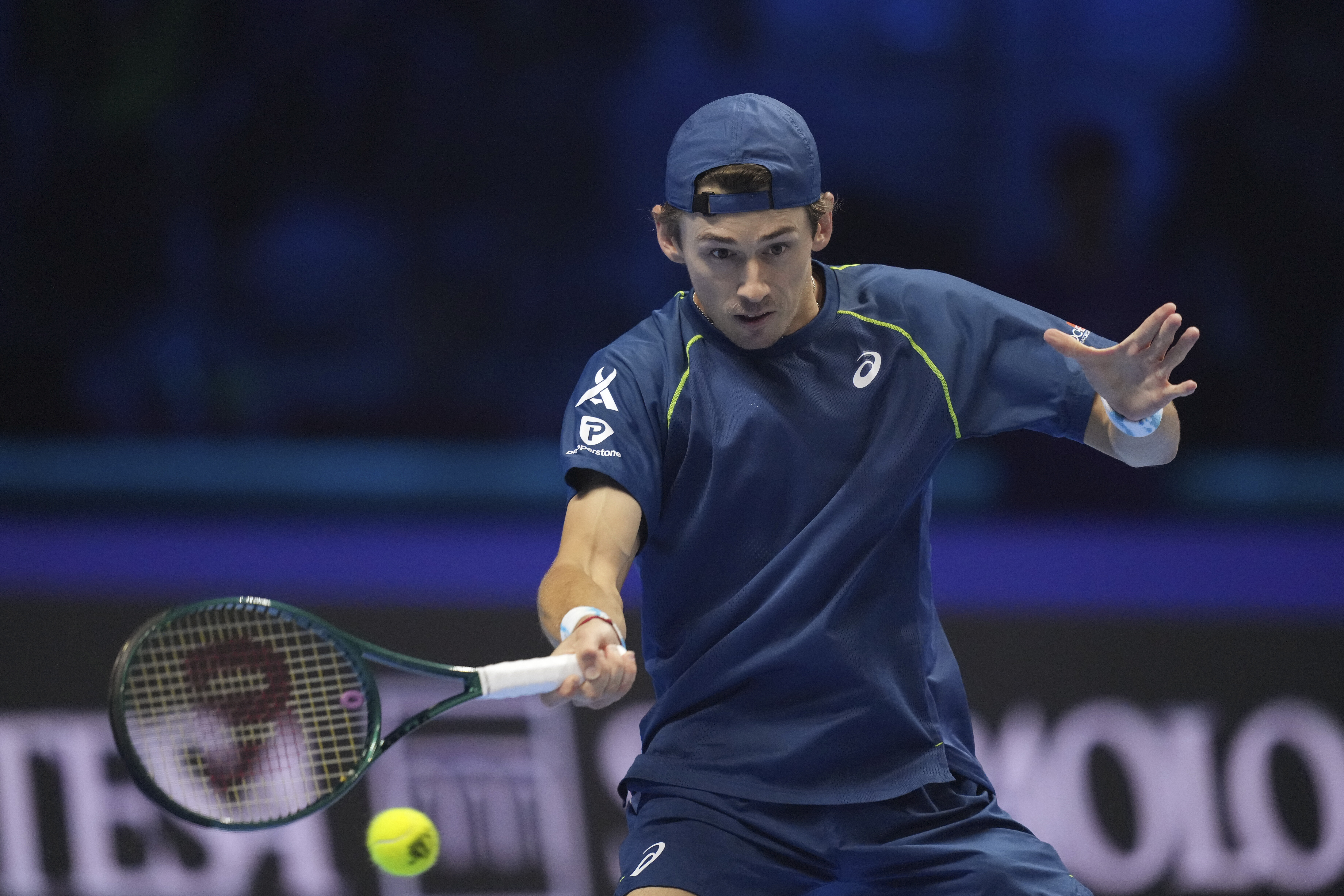 关于年终总决赛逆转澳网，梅德韦杰夫关键制胜的信息