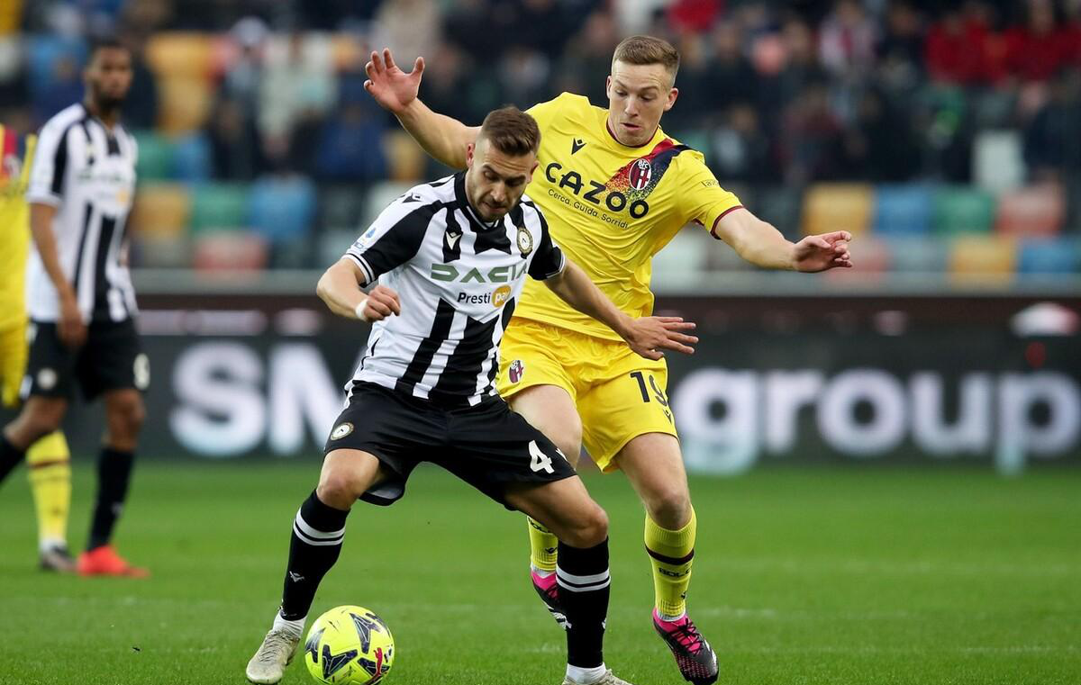 包含乌迪内斯逆转战胜对手,前程一片光明的词条 包含乌迪内斯逆转战胜对手,前程一片光明的词条